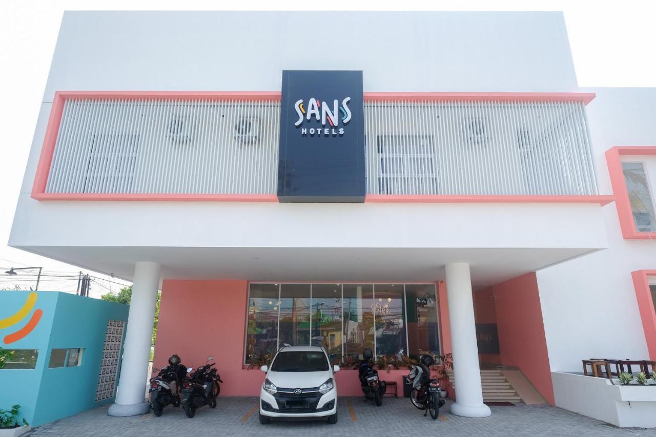 Sans Hotel Aurum Majapahit Semarang Exteriör bild
