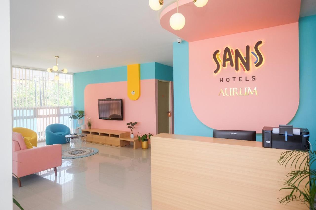 Sans Hotel Aurum Majapahit Semarang Exteriör bild